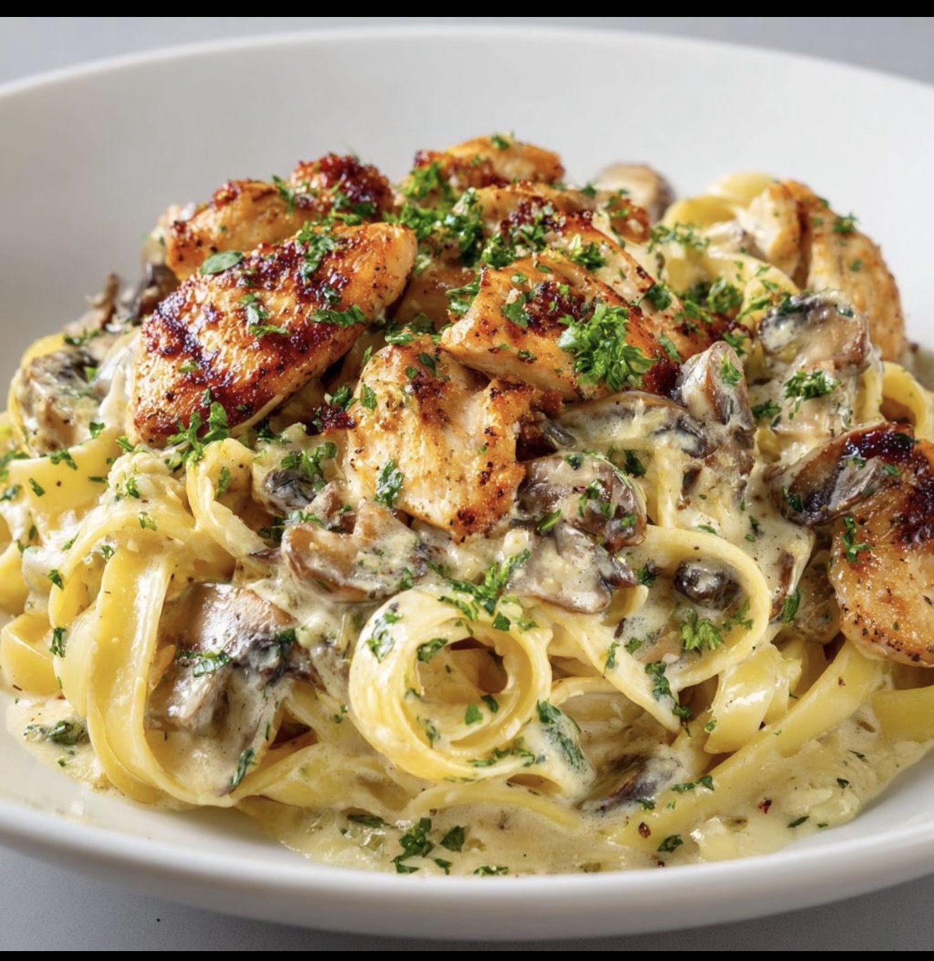 Chicken Mushroom Alfredo Pasta